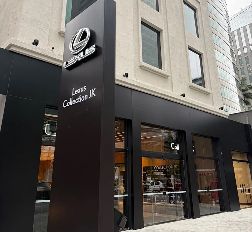 concessionária lexus collection avenida JK